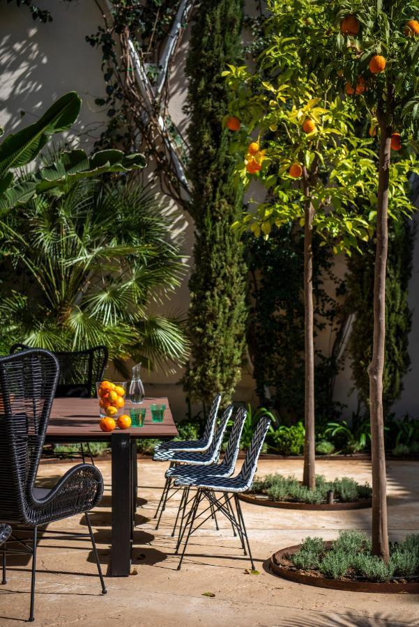 Pajaro Rebelde Bed & Breakfast Seville Ngoại thất bức ảnh