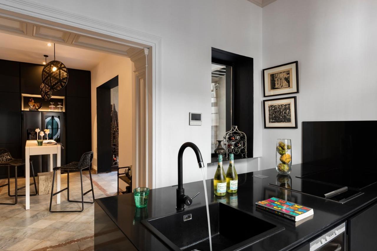 Pajaro Rebelde Bed & Breakfast Seville Ngoại thất bức ảnh
