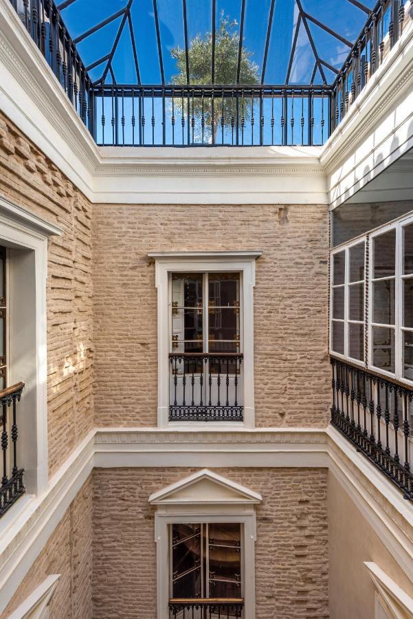 Pajaro Rebelde Bed & Breakfast Seville Ngoại thất bức ảnh