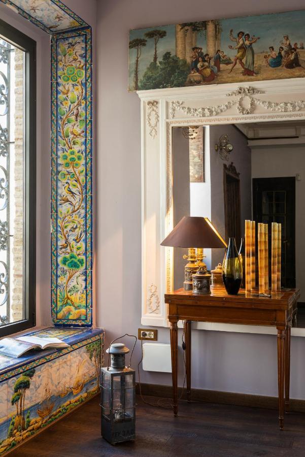 Pajaro Rebelde Bed & Breakfast Seville Ngoại thất bức ảnh