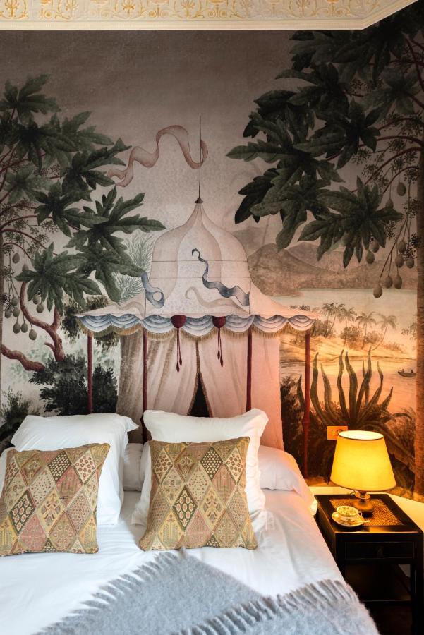 Pajaro Rebelde Bed & Breakfast Seville Ngoại thất bức ảnh