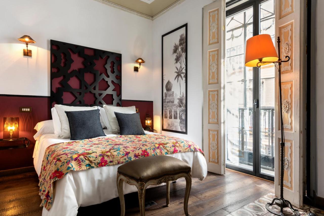 Pajaro Rebelde Bed & Breakfast Seville Ngoại thất bức ảnh