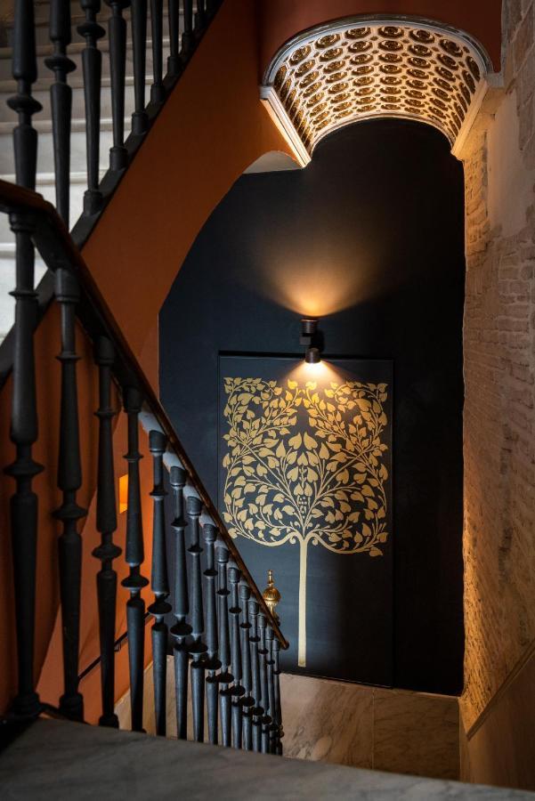 Pajaro Rebelde Bed & Breakfast Seville Ngoại thất bức ảnh