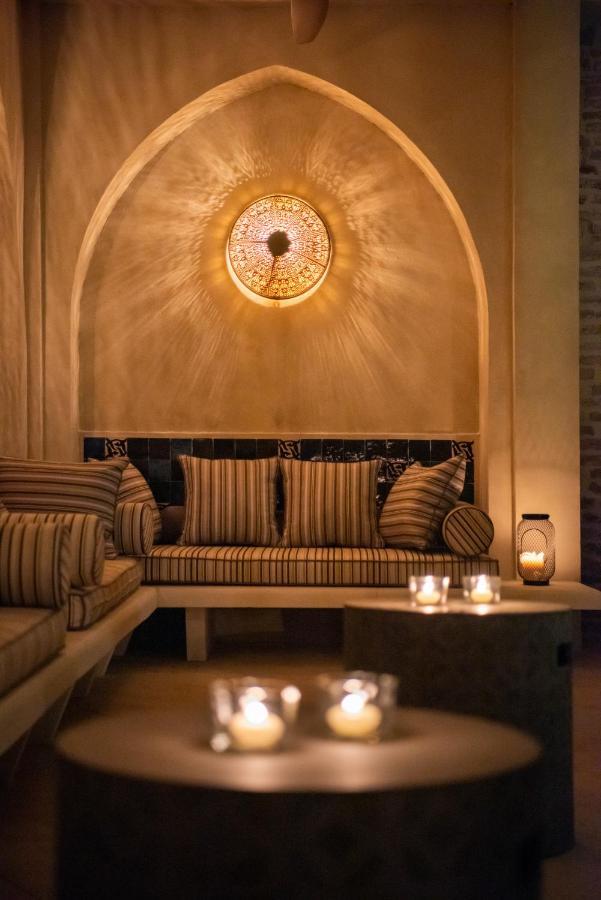 Pajaro Rebelde Bed & Breakfast Seville Ngoại thất bức ảnh